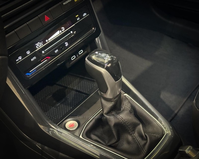 T-CROSS 1.4 HIGHLINE TSI 16V FLEX 4P AUTOMÁTICO - 2024 - GARIBALDI