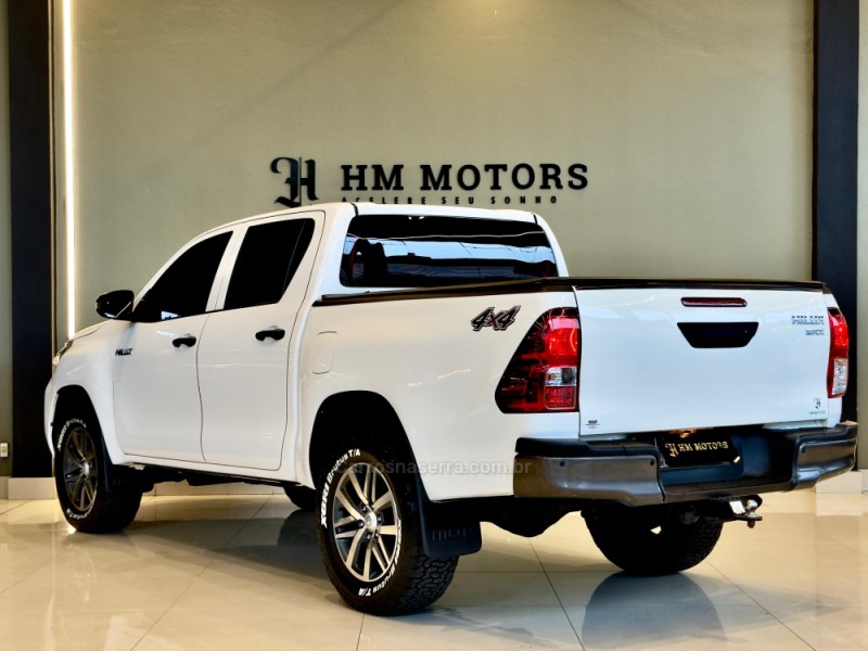 HILUX 2.8 4X4 CD 8V DIESEL 4P MANUAL - 2021 - CAXIAS DO SUL