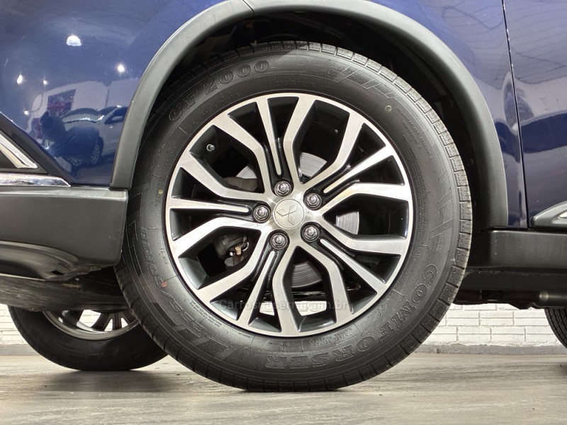 OUTLANDER 2.0 16V GASOLINA 4P AUTOMÁTICO - 2017 - VENâNCIO AIRES