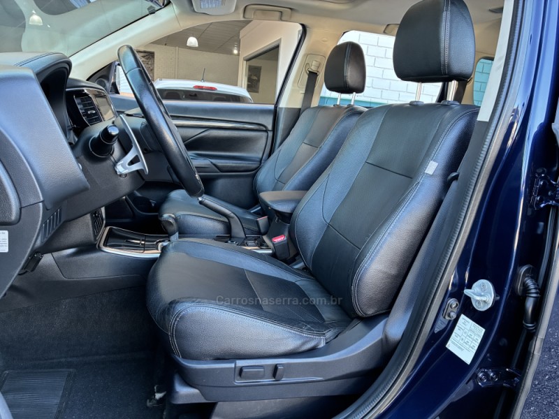 OUTLANDER 2.0 16V GASOLINA 4P AUTOMÁTICO - 2017 - VENâNCIO AIRES