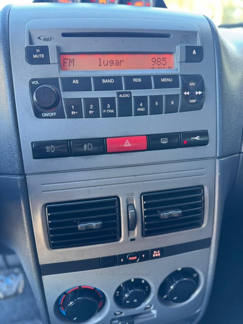 IDEA 1.8 MPI ADVENTURE 8V FLEX 4P MANUAL - 2010 - CAXIAS DO SUL