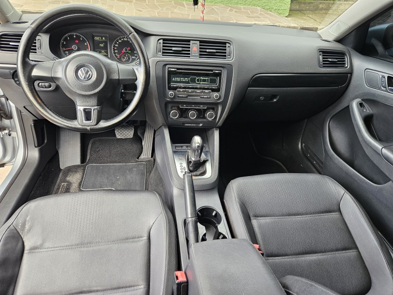 JETTA 2.0 COMFORTLINE FLEX 4P TIPTRONIC - 2012 - CAXIAS DO SUL