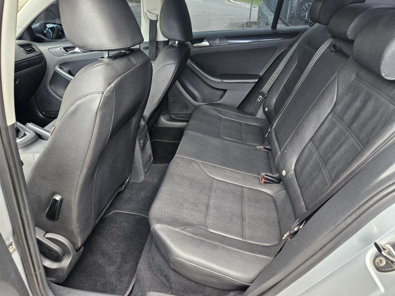 JETTA 2.0 COMFORTLINE FLEX 4P TIPTRONIC - 2012 - CAXIAS DO SUL