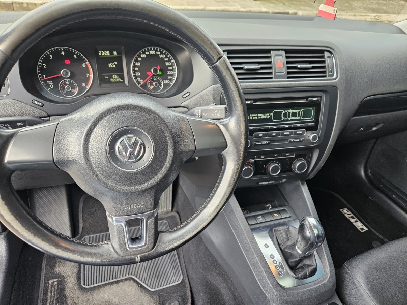 JETTA 2.0 COMFORTLINE FLEX 4P TIPTRONIC - 2012 - CAXIAS DO SUL