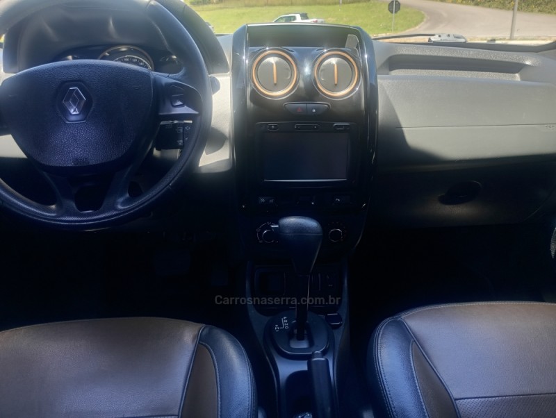 DUSTER 2.0 DYNAMIQUE 4X2 16V FLEX 4P AUTOMÁTICO - 2016 - FARROUPILHA