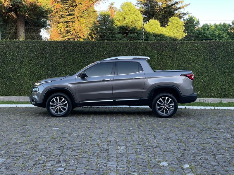 TORO 2.0 16V TURBO DIESEL VOLCANO AT9 4X4 AUTOMÁTICO - 2021 - FARROUPILHA