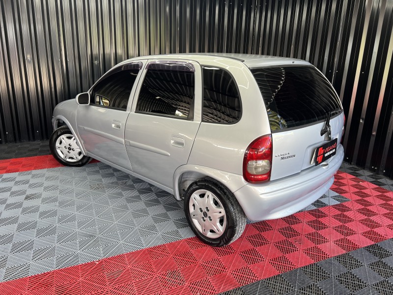 CORSA 1.0 MPFI MILENIUM 8V GASOLINA 4P MANUAL - 2001 - CAXIAS DO SUL