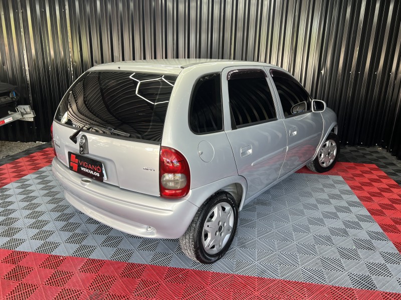 CORSA 1.0 MPFI MILENIUM 8V GASOLINA 4P MANUAL - 2001 - CAXIAS DO SUL