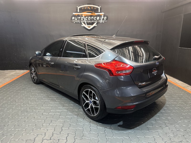FOCUS 2.0 TITANIUM HATCH 16V FLEX 4P AUTOMÁTICO - 2018 - CAXIAS DO SUL