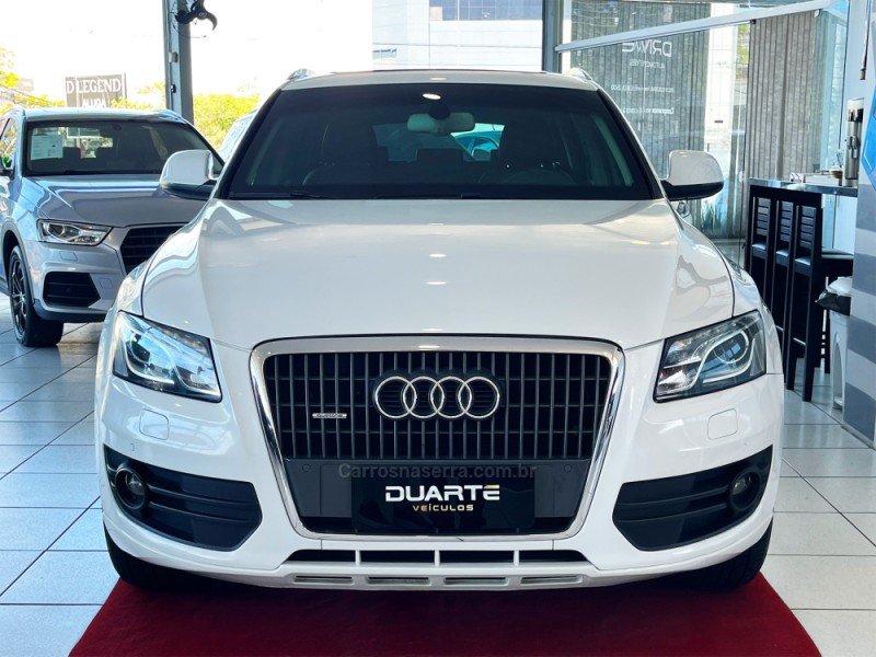 Q5 2.0 TFSI AMBIENTE 16V 211CV GASOLINA 4P AUTOMÁTICO - 2012 - PORTO ALEGRE