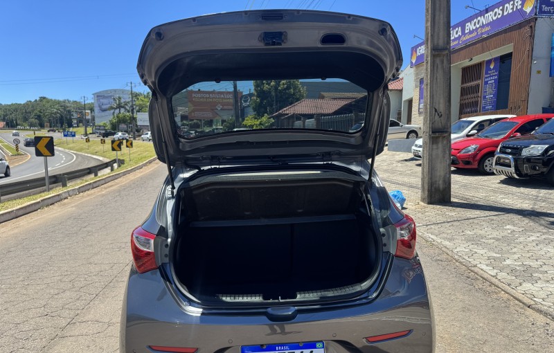 HB20 1.6 PREMIUM 16V FLEX 4P AUTOMÁTICO - 2015 - DOIS IRMãOS