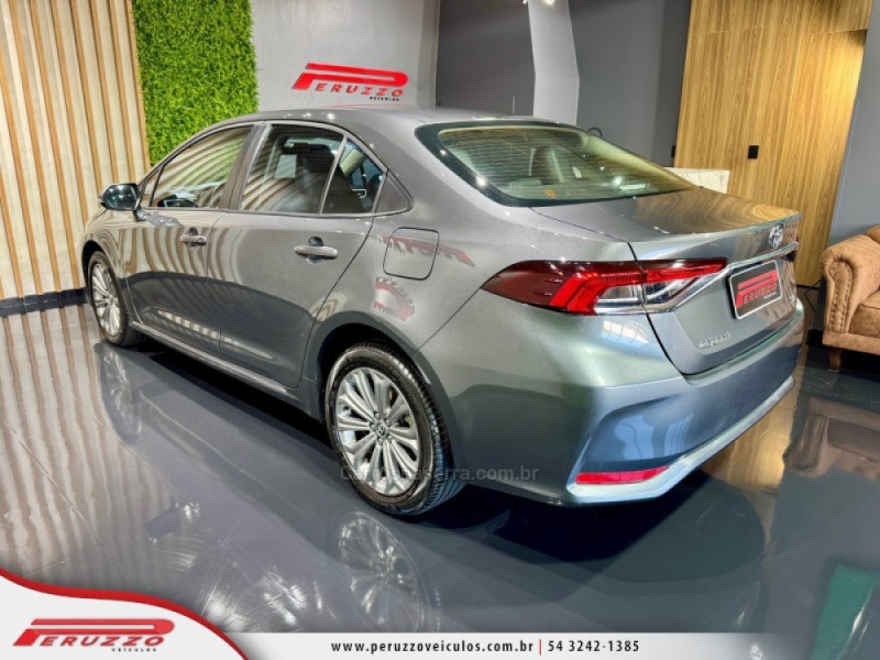 COROLLA 2.0 XEI 16V FLEX 4P AUTOMÁTICO - 2022 - NOVA PRATA