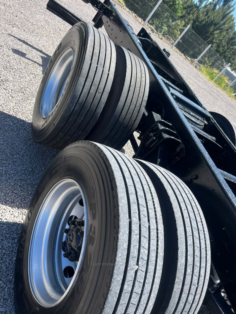 CARGO 2422 E 3 EIXOS - 2010 - FARROUPILHA