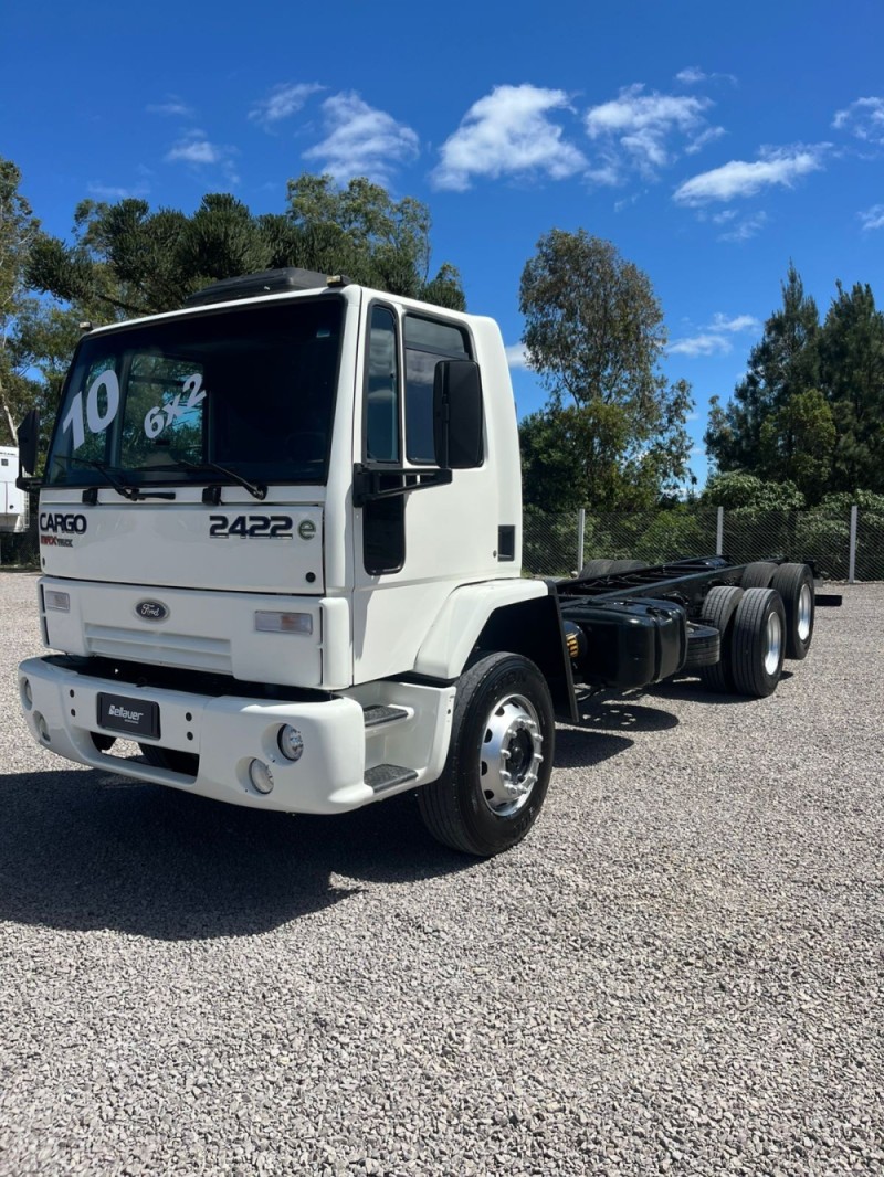 CARGO 2422 E 3 EIXOS - 2010 - FARROUPILHA