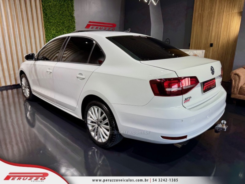JETTA 1.4 16V TSI COMFORTLINE FLEX 4P TIPTRONIC - 2017 - NOVA PRATA