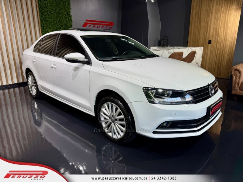 JETTA 1.4 16V TSI COMFORTLINE FLEX 4P TIPTRONIC - 2017 - NOVA PRATA