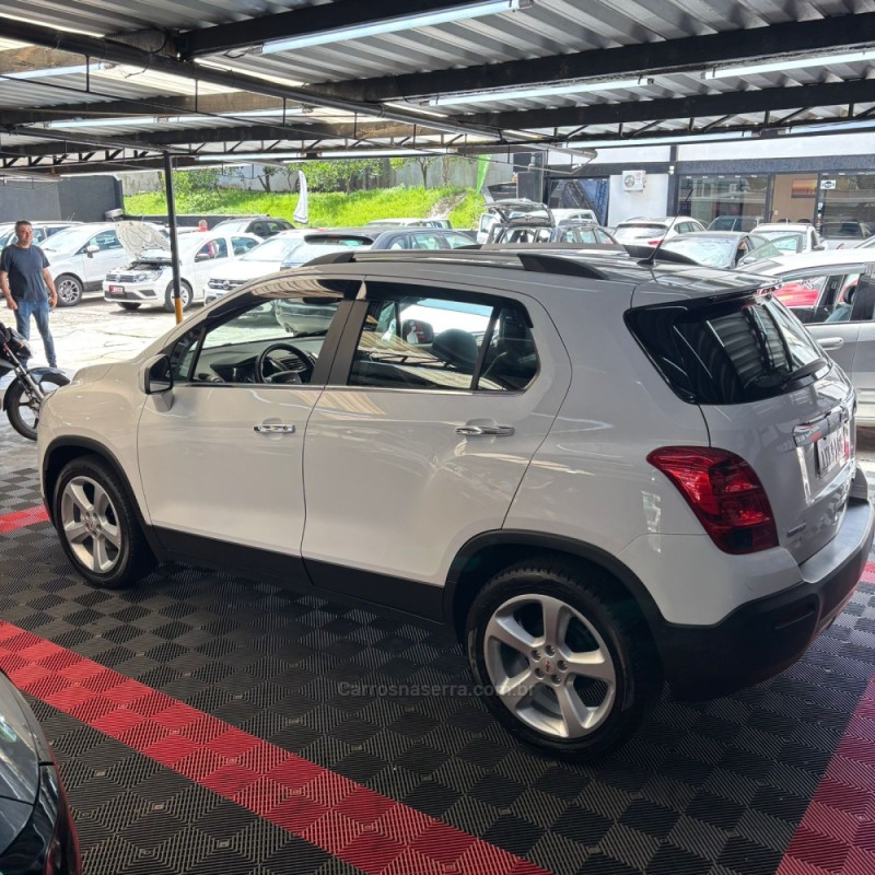 TRACKER 1.8 MPFI LTZ 4X2 16V FLEX 4P AUTOMÁTICO - 2016 - PASSO FUNDO