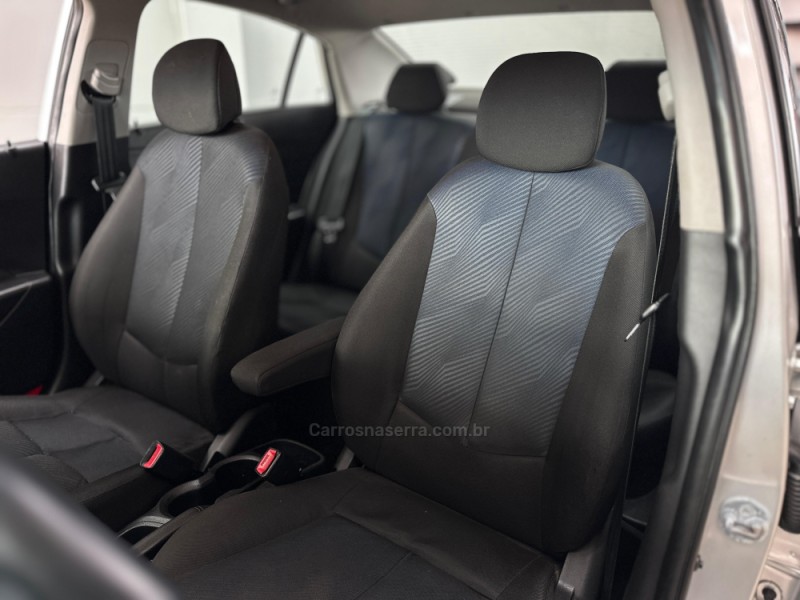 HB20S 1.6 COMFORT PLUS 16V FLEX 4P AUTOMÁTICO - 2014 - VACARIA