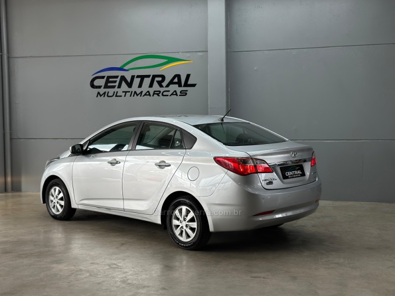 HB20S 1.6 COMFORT PLUS 16V FLEX 4P AUTOMÁTICO - 2014 - VACARIA