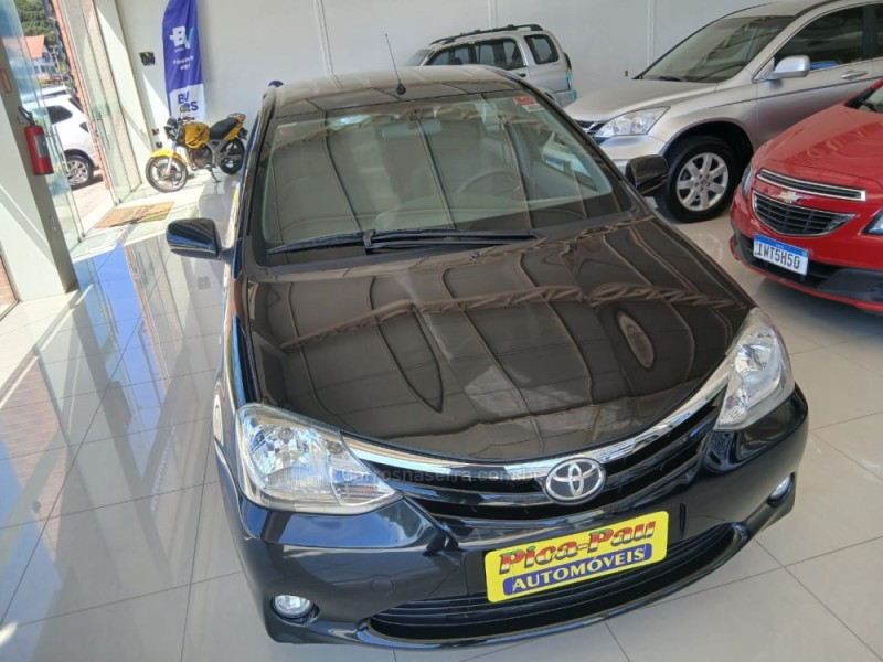 ETIOS 1.5 XLS SEDAN 16V FLEX 4P MANUAL - 2013 - NOVA PETRóPOLIS