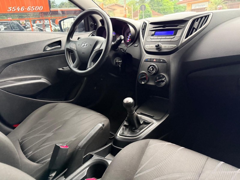 HB20 1.0 COMFORT 12V FLEX 4P MANUAL - 2015 - TRêS COROAS