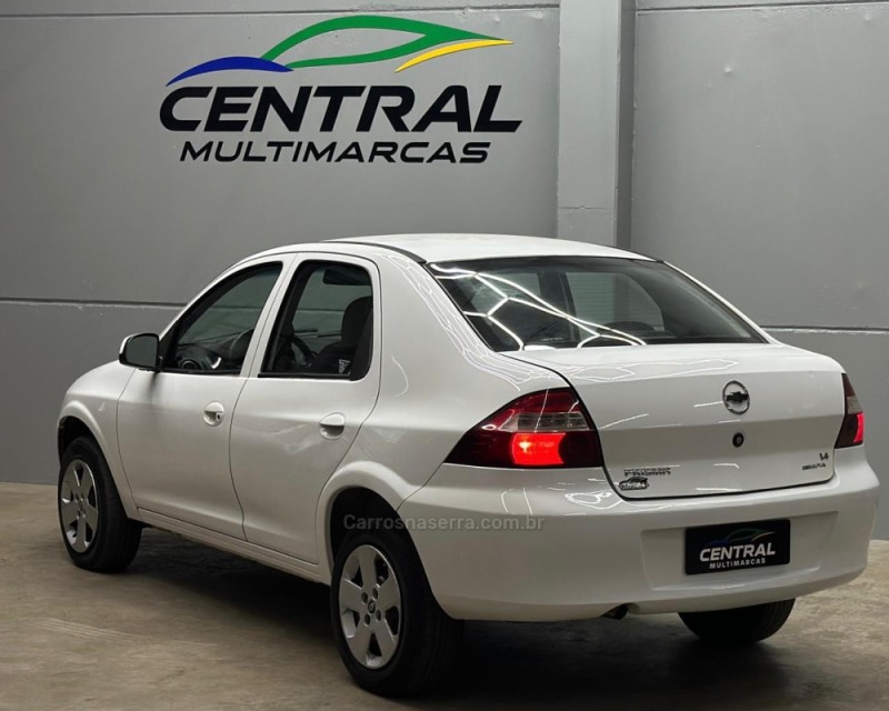 PRISMA 1.4 MPFI JOY 8V FLEX 4P MANUAL - 2011 - VACARIA