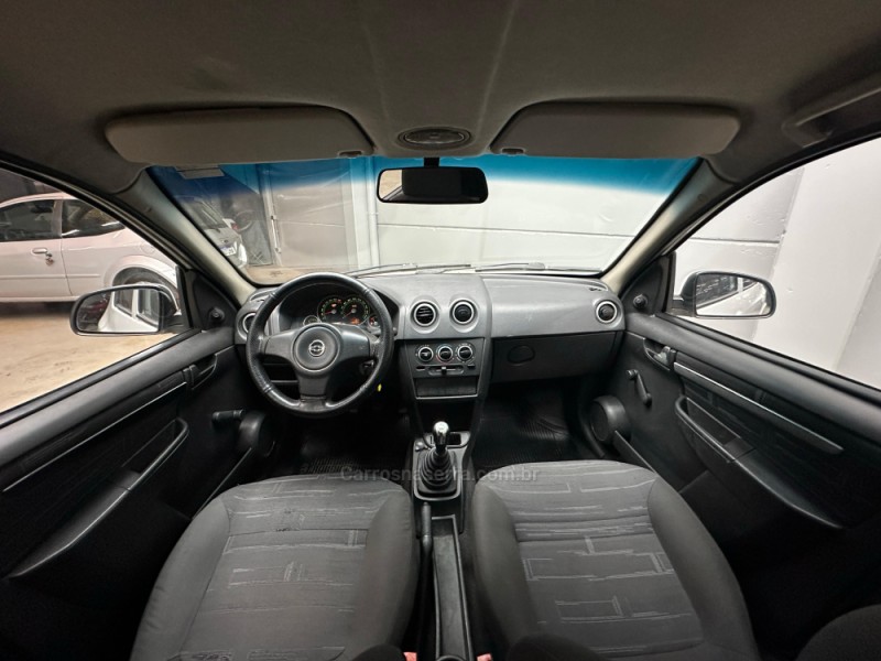 PRISMA 1.4 MPFI JOY 8V FLEX 4P MANUAL - 2011 - VACARIA