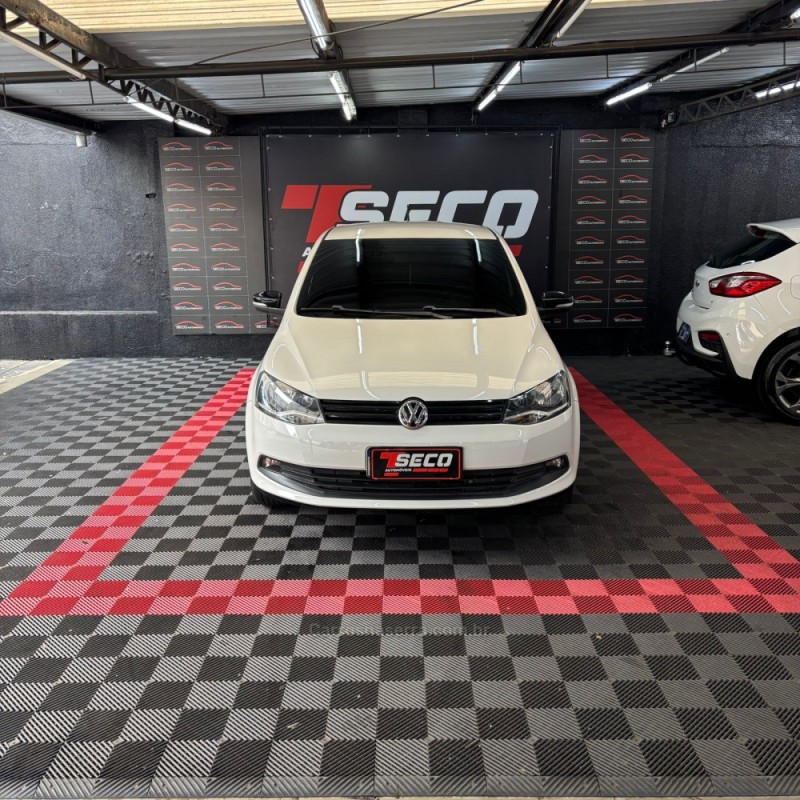 VOYAGE 1.6 MI SELEÇÃO 8V FLEX 4P MANUAL - 2014 - PASSO FUNDO