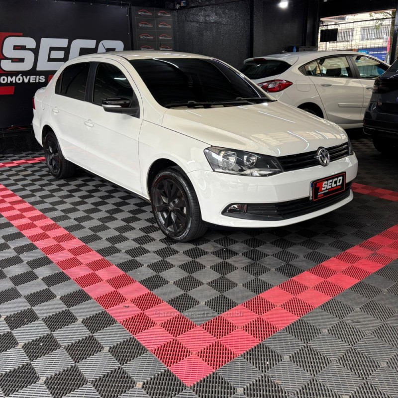VOYAGE 1.6 MI SELEÇÃO 8V FLEX 4P MANUAL - 2014 - PASSO FUNDO
