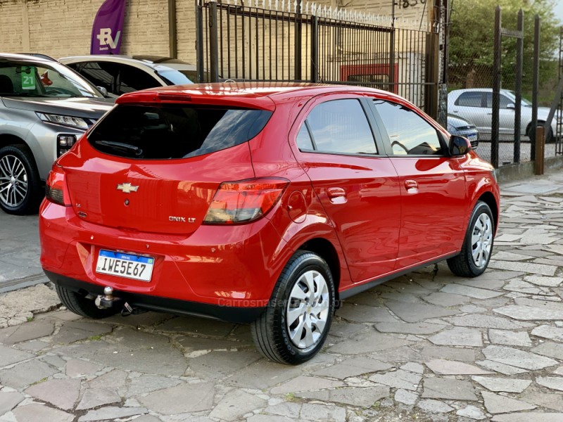 ONIX 1.4 MPFI LT 8V FLEX 4P MANUAL - 2015 - CAXIAS DO SUL