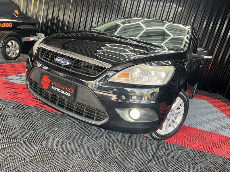 FOCUS 2.0 SE 16V FLEX 4P AUTOMÁTICO - 2012 - CAXIAS DO SUL