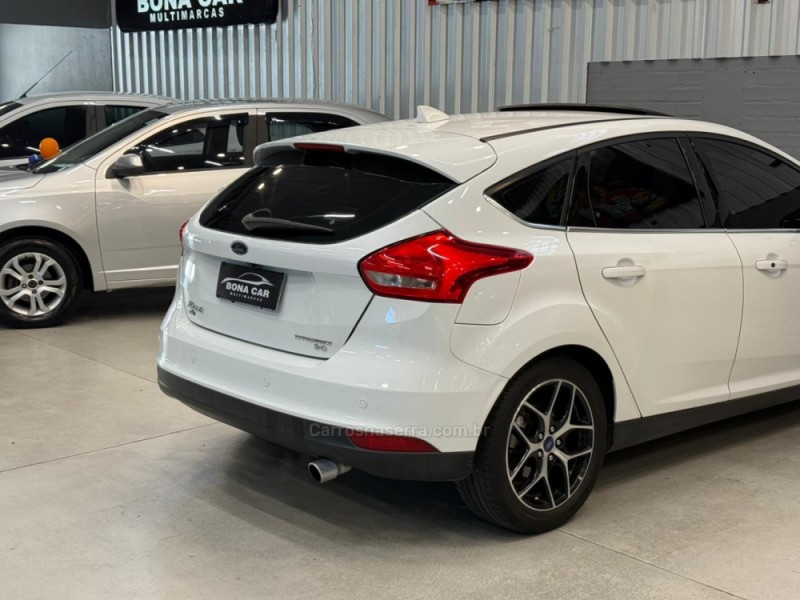 FOCUS 2.0 TITANIUM HATCH 16V FLEX 4P AUTOMÁTICO - 2017 - CAXIAS DO SUL