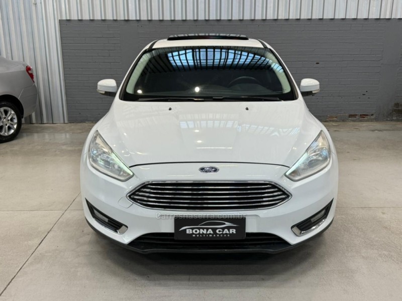 FOCUS 2.0 TITANIUM HATCH 16V FLEX 4P AUTOMÁTICO - 2017 - CAXIAS DO SUL
