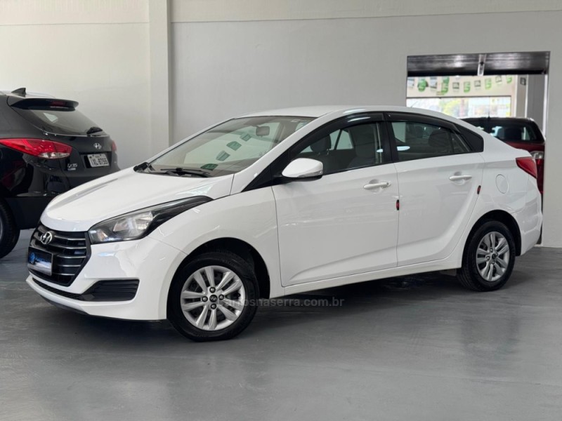 HB20S 1.6 COMFORT PLUS 16V FLEX 4P MANUAL - 2017 - SANTA CRUZ DO SUL