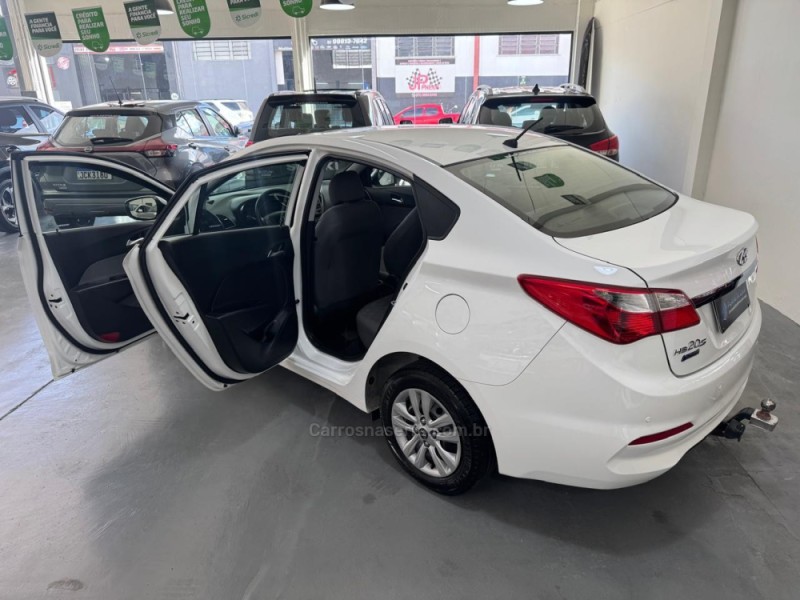 HB20S 1.6 COMFORT PLUS 16V FLEX 4P MANUAL - 2017 - SANTA CRUZ DO SUL