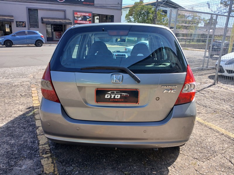 FIT 1.4 LXL 8V FLEX 4P MANUAL - 2006 - FARROUPILHA