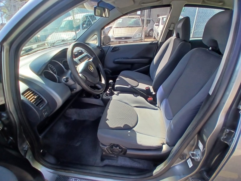 FIT 1.4 LXL 8V FLEX 4P MANUAL - 2006 - FARROUPILHA