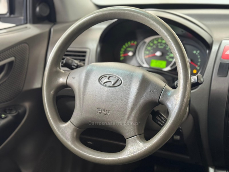 TUCSON 2.0 MPFI GLS 16V 143CV 2WD FLEX 4P AUTOMÁTICO - 2013 - SANTA CRUZ DO SUL