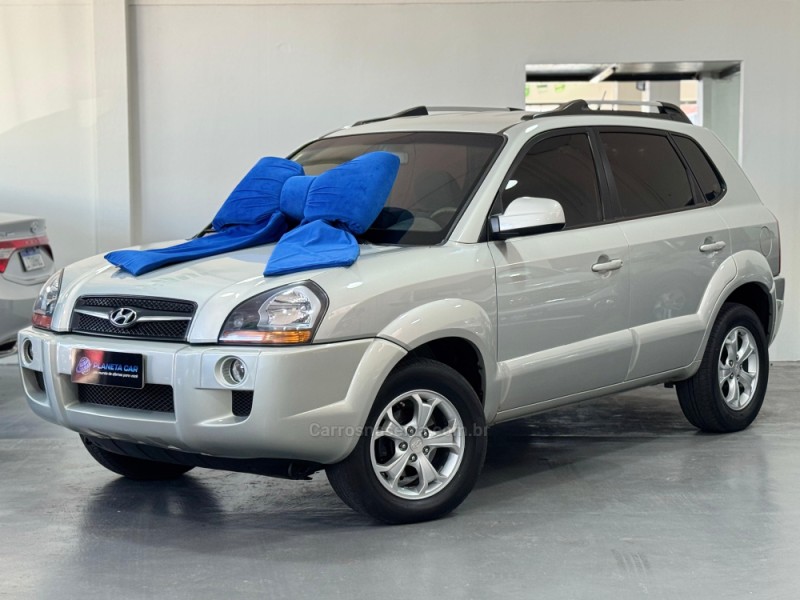 tucson 2.0 mpfi gls 16v 143cv 2wd flex 4p automatico 2013 santa cruz do sul