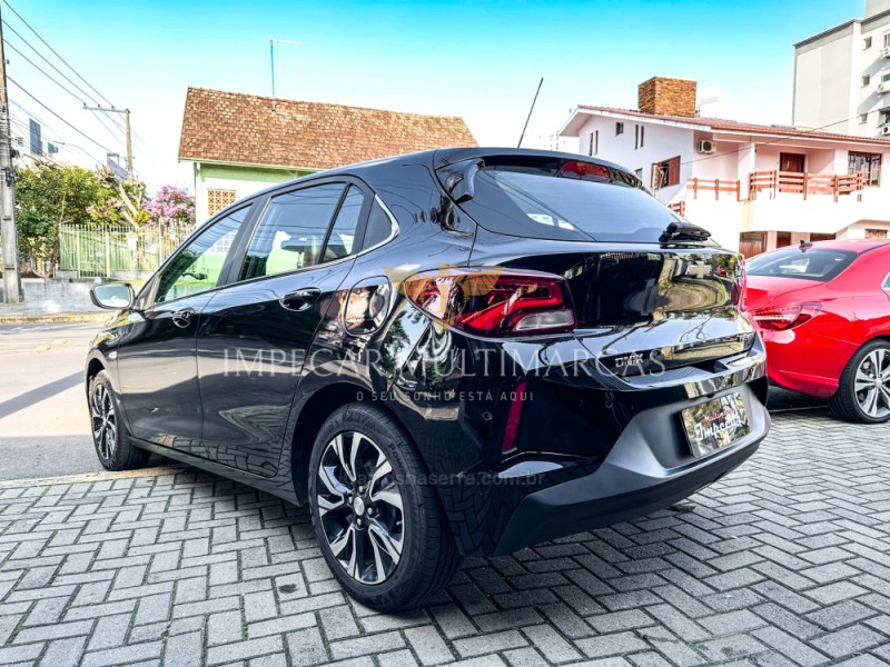 ONIX 1.0	PREMIER II PLUS 12V TURBO FLEX 4P AUTOMÁTICO - 2024 - NOVO HAMBURGO