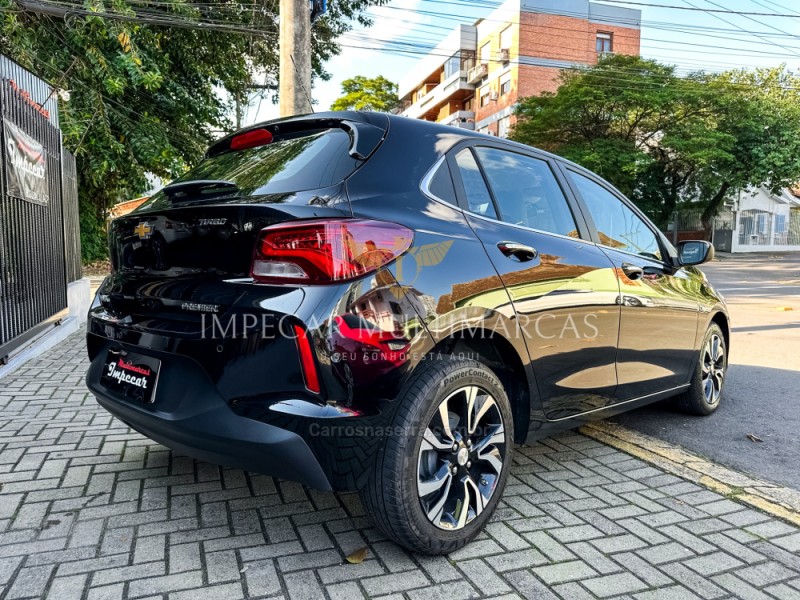 ONIX 1.0	PREMIER II PLUS 12V TURBO FLEX 4P AUTOMÁTICO - 2024 - NOVO HAMBURGO