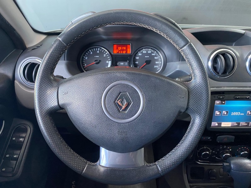 DUSTER 2.0 TECH ROAD II 4X2 16V FLEX 4P AUTOMÁTICO - 2015 - CARLOS BARBOSA