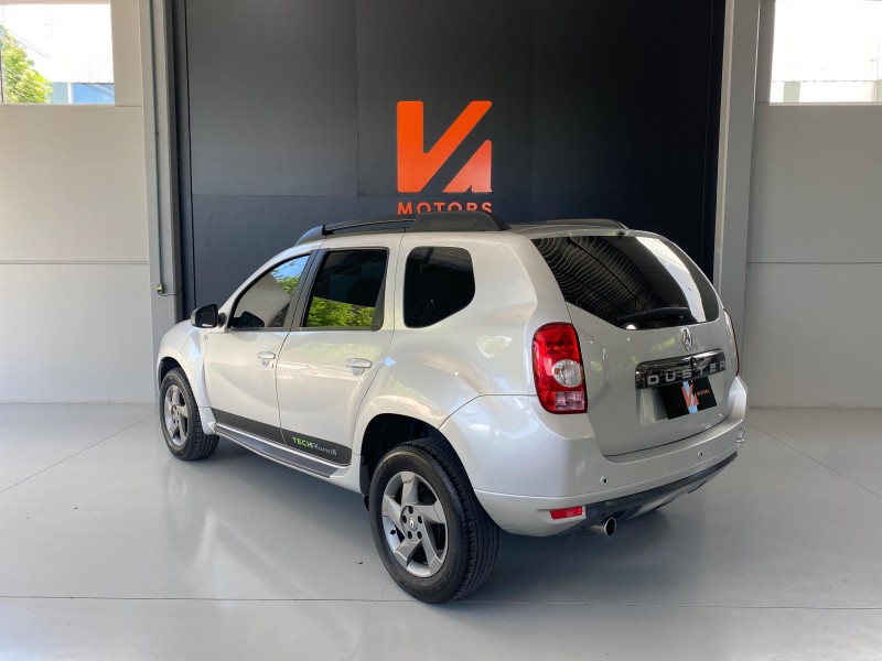 DUSTER 2.0 TECH ROAD II 4X2 16V FLEX 4P AUTOMÁTICO - 2015 - CARLOS BARBOSA