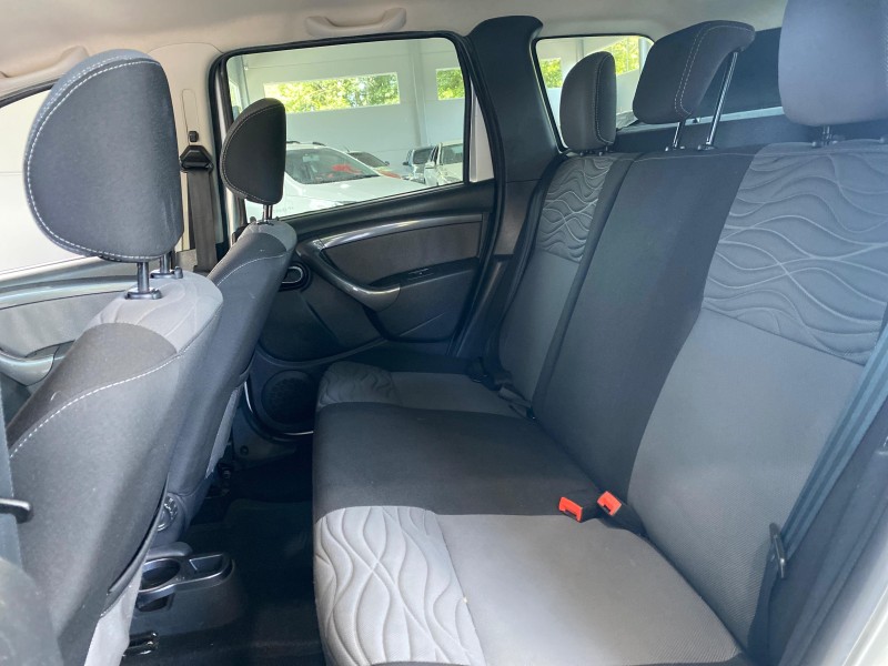 DUSTER 2.0 TECH ROAD II 4X2 16V FLEX 4P AUTOMÁTICO - 2015 - CARLOS BARBOSA