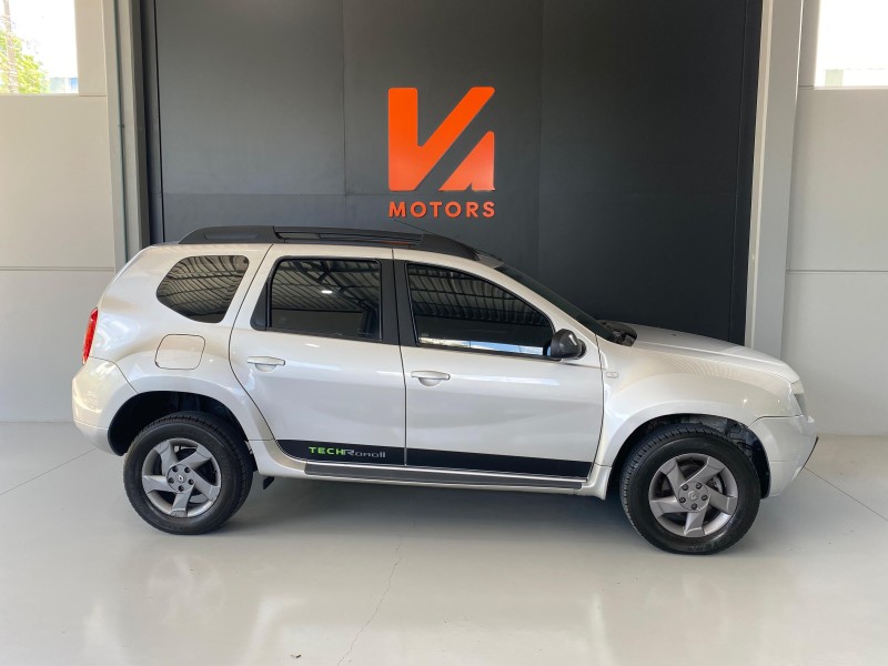 DUSTER 2.0 TECH ROAD II 4X2 16V FLEX 4P AUTOMÁTICO - 2015 - CARLOS BARBOSA