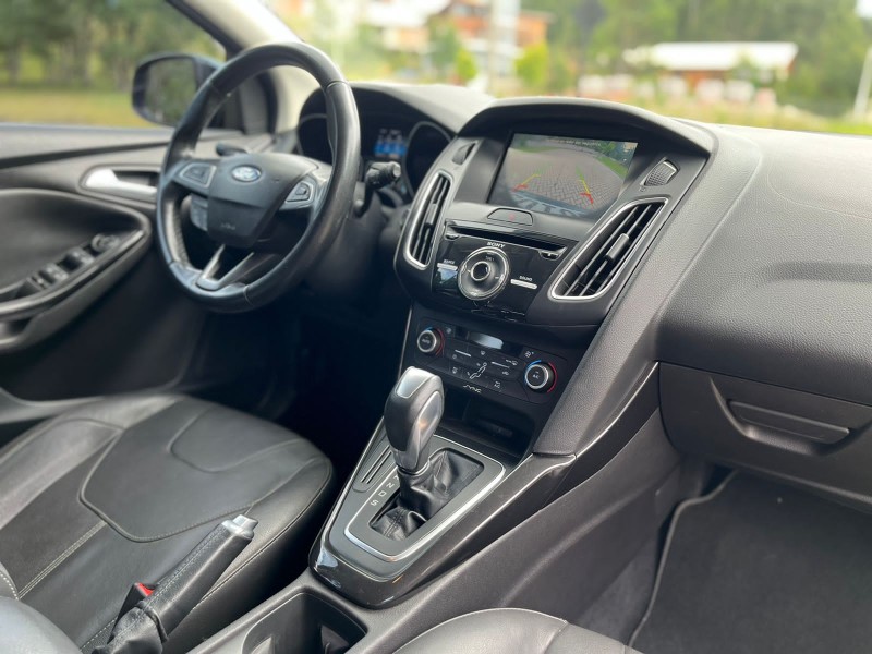 FOCUS 2.0 TITANIUM 16V FLEX 4P AUTOMÁTICO - 2016 - CANELA