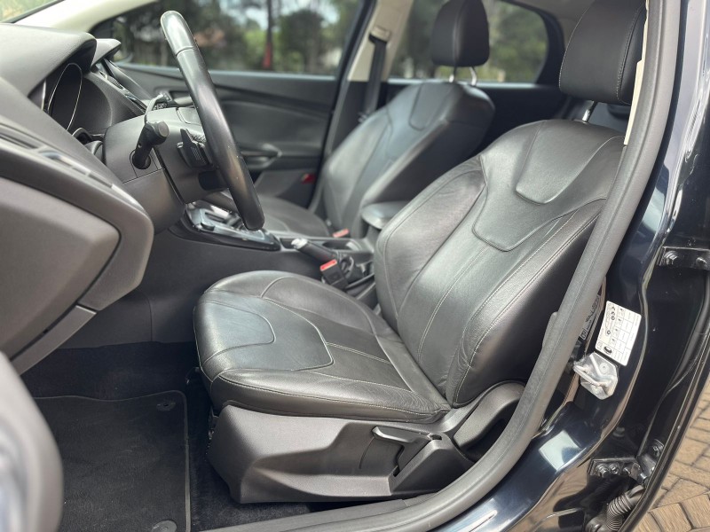FOCUS 2.0 TITANIUM 16V FLEX 4P AUTOMÁTICO - 2016 - CANELA