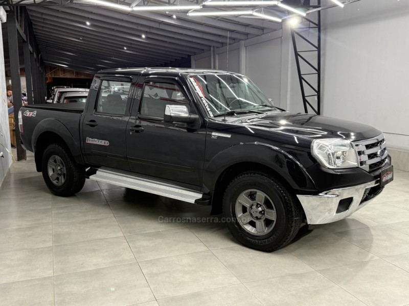 RANGER 3.0 XLT 4X4 CD 16V TURBO ELETRONIC DIESEL 4P MANUAL - 2011 - SAPIRANGA