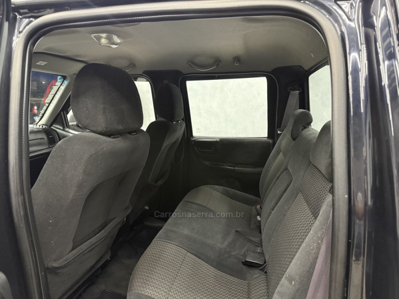 RANGER 3.0 XLT 4X4 CD 16V TURBO ELETRONIC DIESEL 4P MANUAL - 2011 - SAPIRANGA