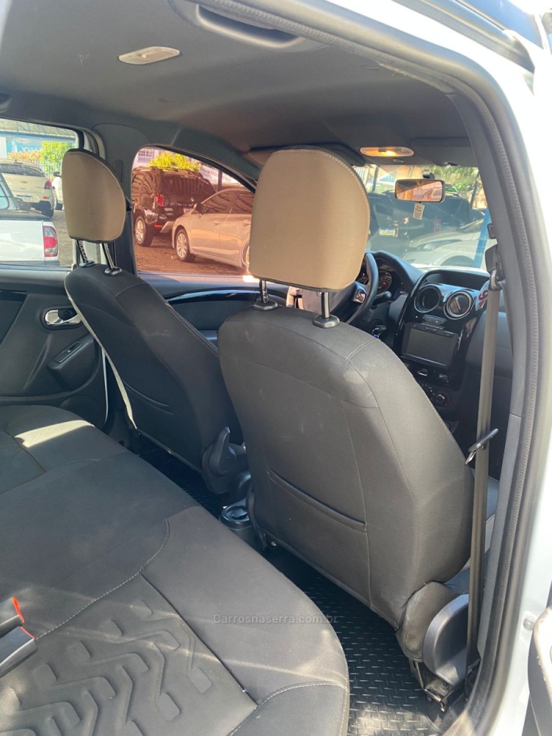 DUSTER 2.0 DAKAR 4X4 16V FLEX 4P MANUAL - 2016 - CANELA